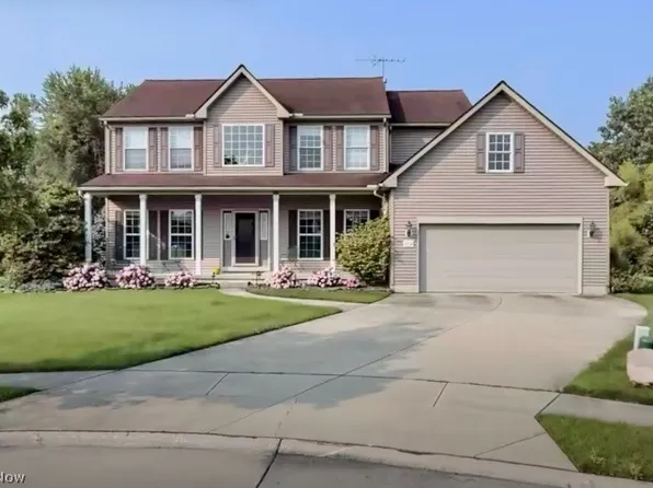 1718 Pine Ct, Avon, OH 44011