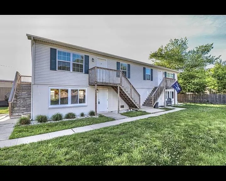 3145 Powhatan Ave — Photo 1