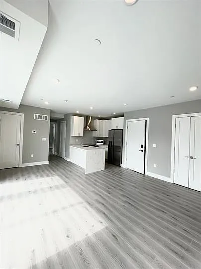 1108 Sigel St — Photo 25
