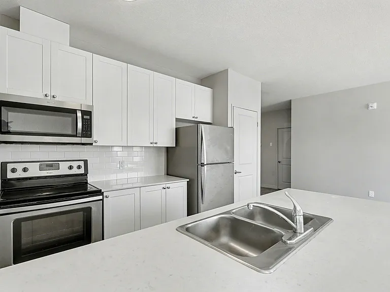 660 Garibaldi Ave — Photo 19