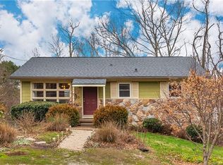 32 Melody Ln, Asheville, NC 28803