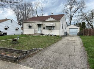 2438 Leland Dr, Springfield, OH 45505