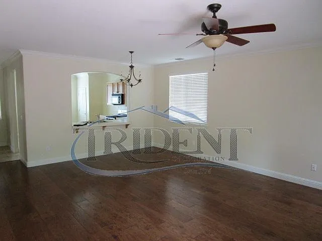 3 bed, 1504 sqft, $2,350 — Photo 4
