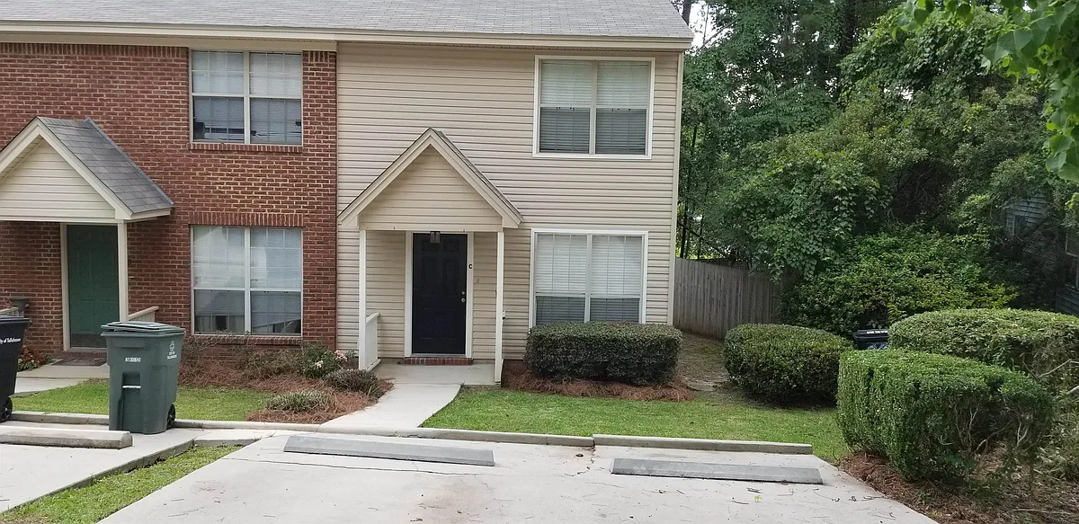 Building Photo - 3724 Donovan Dr #C