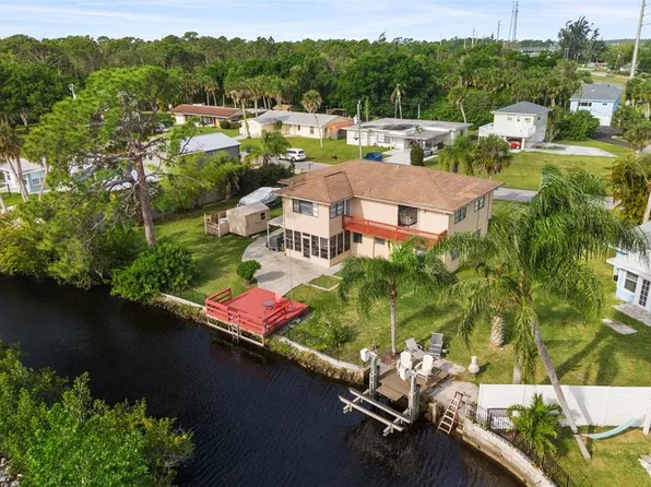 107 Myakka Dr, Venice, FL 34293
