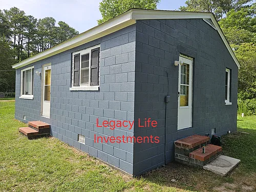 241 Ocran Rd Photo 1