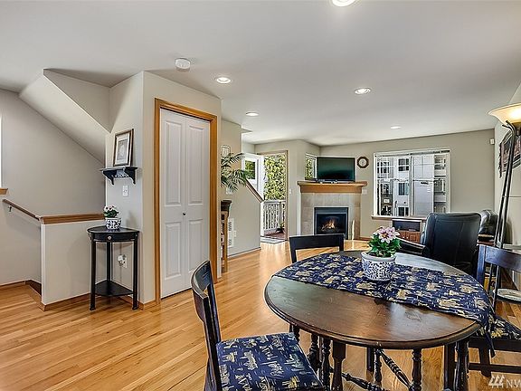 4th image of 12333 28th Ave NE