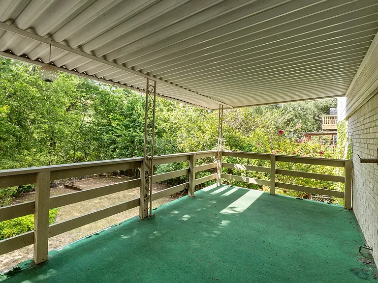 11809 Eubank Dr — Photo 24