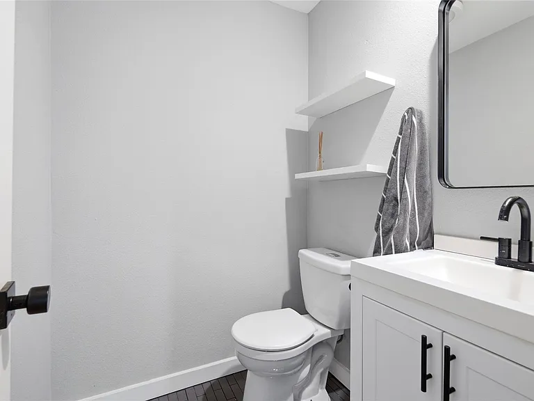 6107 Avery Island Ave — Photo 23