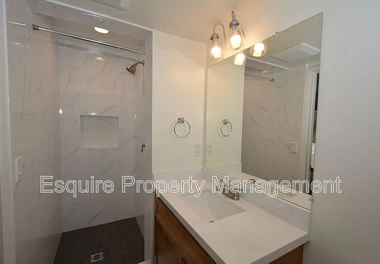 283 Calle Higuera — Photo 21