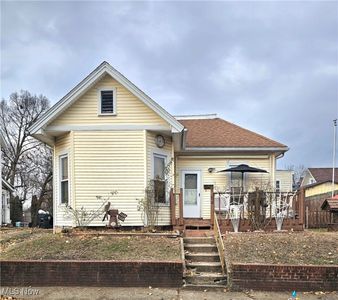 854 Locust St, Coshocton, OH, 43812