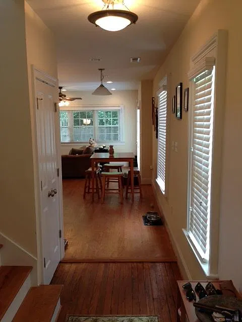 2 bed, 2.5 bath, 1200 sqft, $1,895 — Photo 2