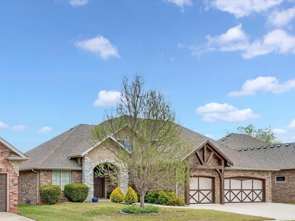 3245 W Brett Drive, Springfield, MO 65810