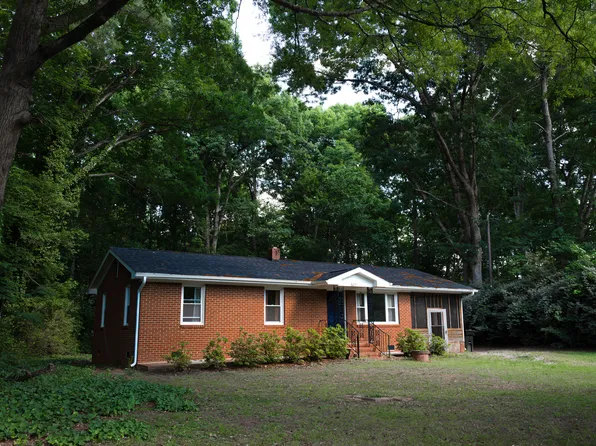 6017 Whitaker Ln, Raleigh, NC 27603