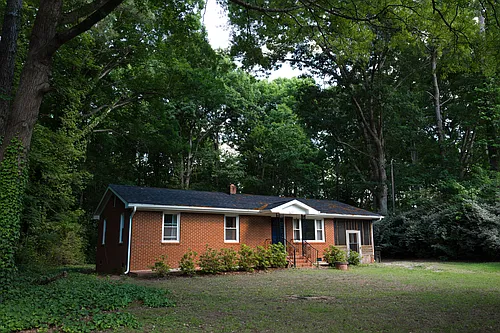 6017 Whitaker Ln Photo 1