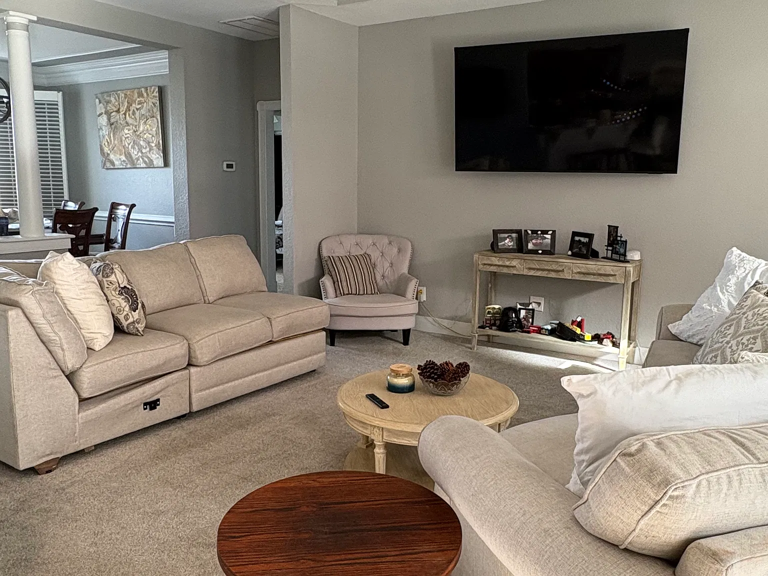 4 bed, 2887 sqft, $3,200 — Photo 3