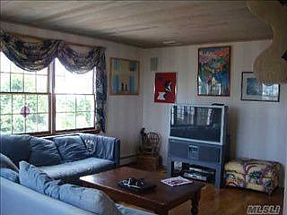 3rd image of 2094 Pacific Blvd