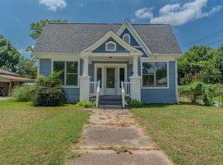 419 W 5th St, Bonham, TX 75418