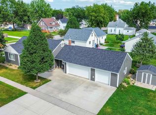 406 1st St, Dike, IA 50624