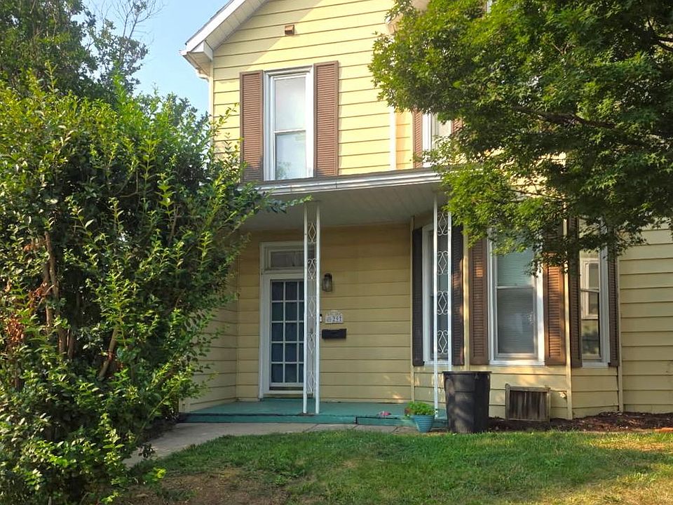 1st image of 29 E 2nd St