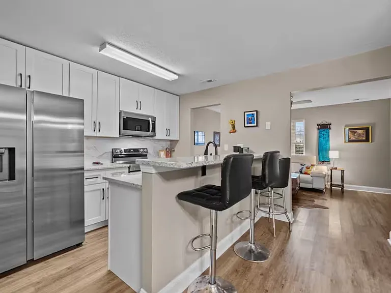 2409 Smugglers Ct — Photo 2