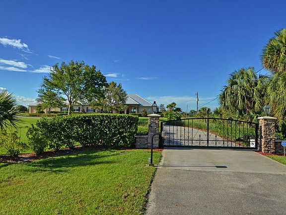 5th image of 6655 Carsons Trail Dr