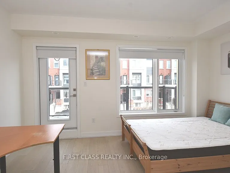 88 William Duncan Rd — Photo 12