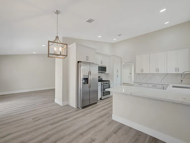 3120 Siena Cir — Photo 13