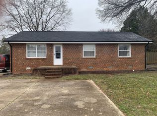1 Cable Rd, Oak Grove, KY 42262