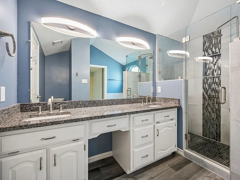 4203 Meadow Ridge Dr — Photo 10