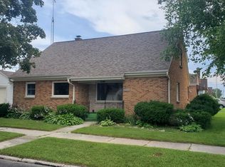 2015 Columbus St, Manitowoc, WI 54220