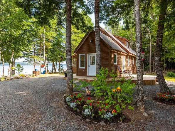 945 High Landing Rd, Lunenburg, NS B0R 1A0