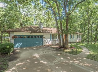 1063 County Road 2356, Moberly, MO 65270