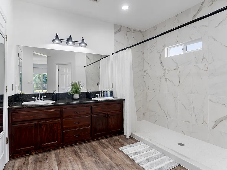 11505 Equinox Ave — Photo 13