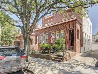 30-37 83rd St, East Elmhurst, NY, 11370