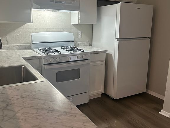2nd image of 803 Bracewood Cir APT A