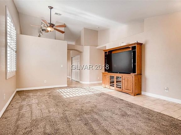 5th image of 4917 W El Campo Grande Ave