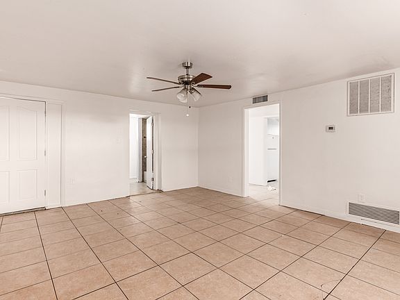5th image of 4000 S 15th Ave #1