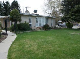 8105 S Willow Stream Dr, Sandy, UT 84093