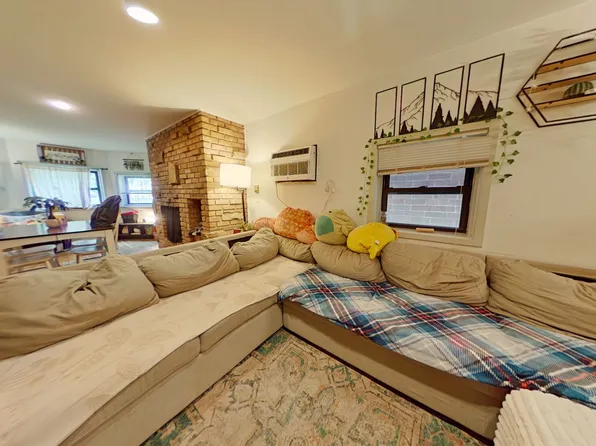 831 Wrightwood, 831 W Wrightwood Ave #G, Chicago, IL 60614