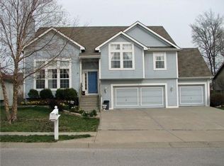 8811 N Hull Ave, Kansas City, MO 64154