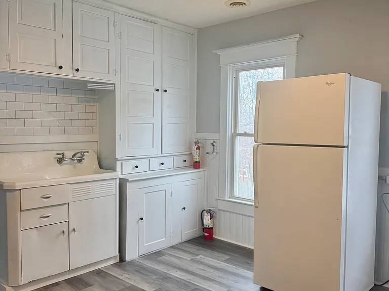 49 Elizabeth St #2 — Photo 11