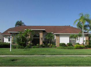 2317 Sunview Ave, Valrico, FL 33596