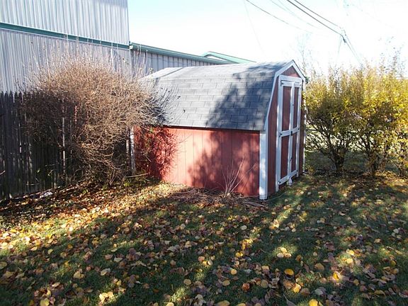 5th image of 3125 Muriel Ave