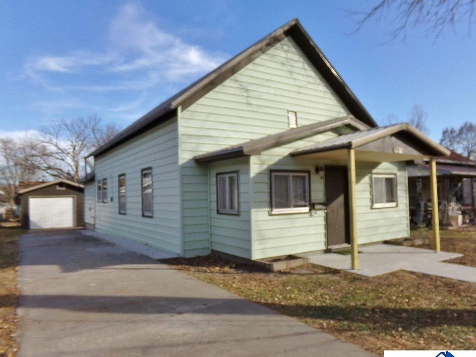 310 N 9th St, Wymore, NE 68466 Zillow