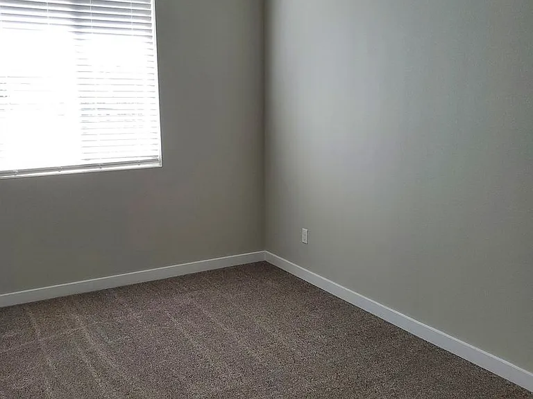 1004 W Kristine St — Photo 13