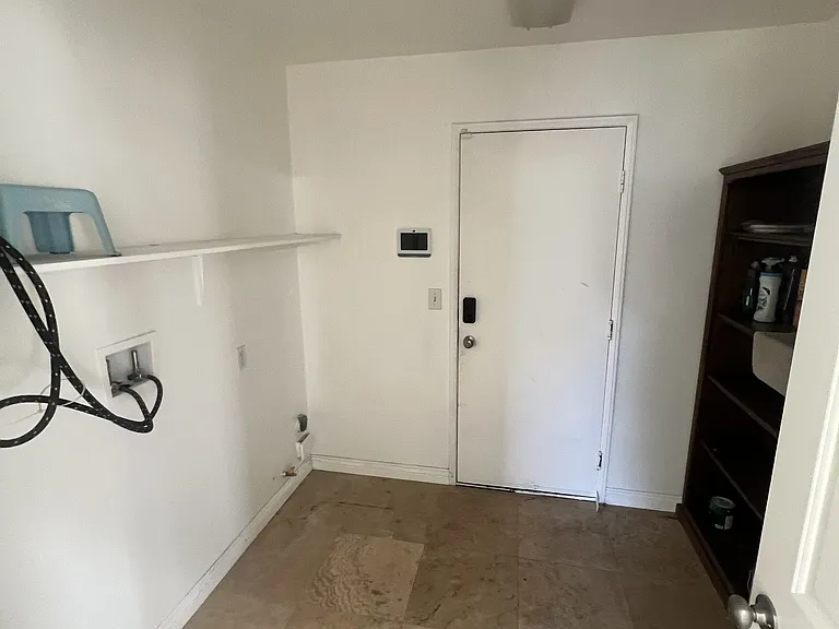 13862 Camp Rock St — Photo 10