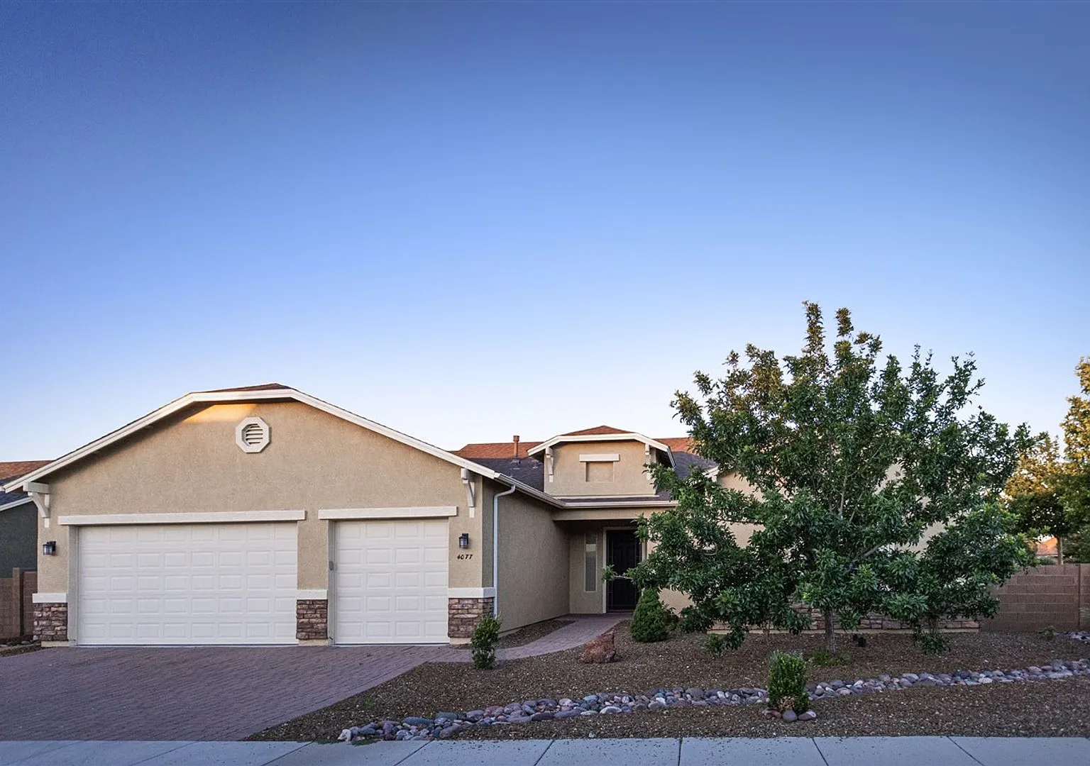 4 Bedroom, 2 Bath Home In Granville! — Photo 1