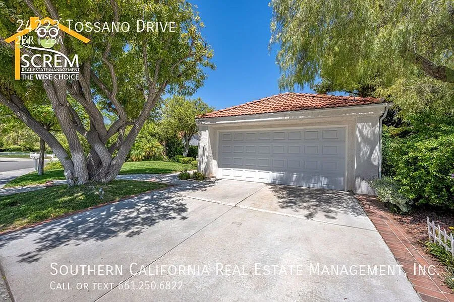 Two Bedroom Summit Home in Valencia — Photo 2