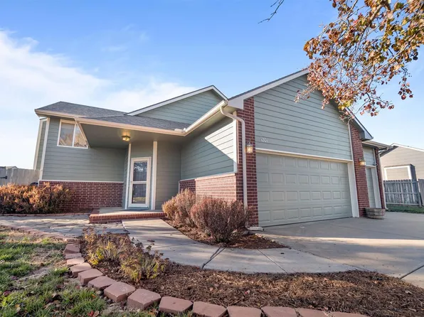 1201 N Oak St, Goddard, KS 67052